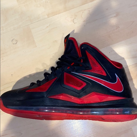 lebron x away